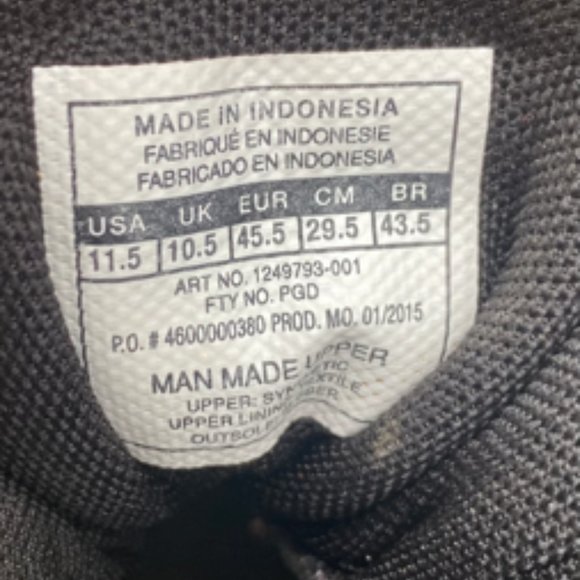 Under Armour UA Crusher Mens Size 11.5 Rubber Cleats (Futbol, Baseball, Sports) - Picture 6 of 6